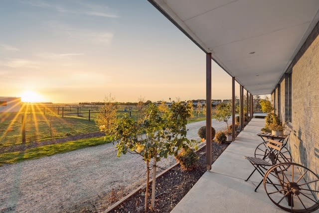 Click to view all images 61 Wiggins Road Mitchell Park VIC 3355 - Image 3