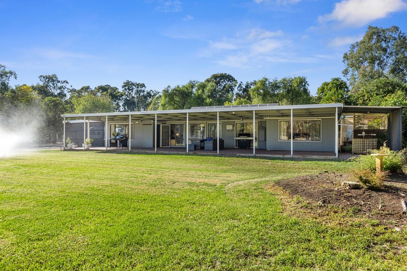 Click to view all images 107 Castle Drive Arcadia VIC 3631 - Image 3