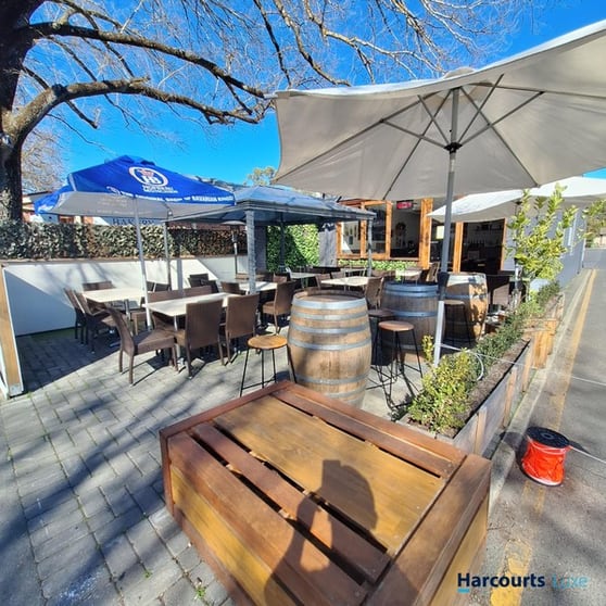 Click to view all images 1/13-15 Mount Barker Road Hahndorf SA 5245 - Image 2