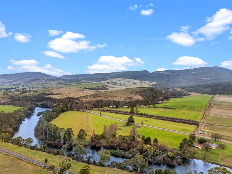 Click to view all images 2118 Lyell Highway Hayes TAS 7140 - Image 1