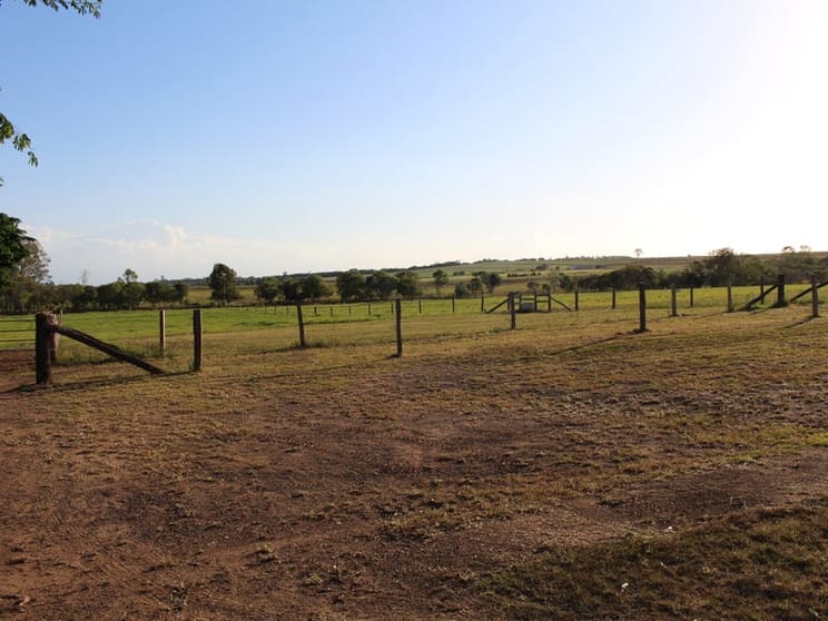 Click to view all images 224 Abbotsford Mountain Road Bucca QLD 4670 - Image 3