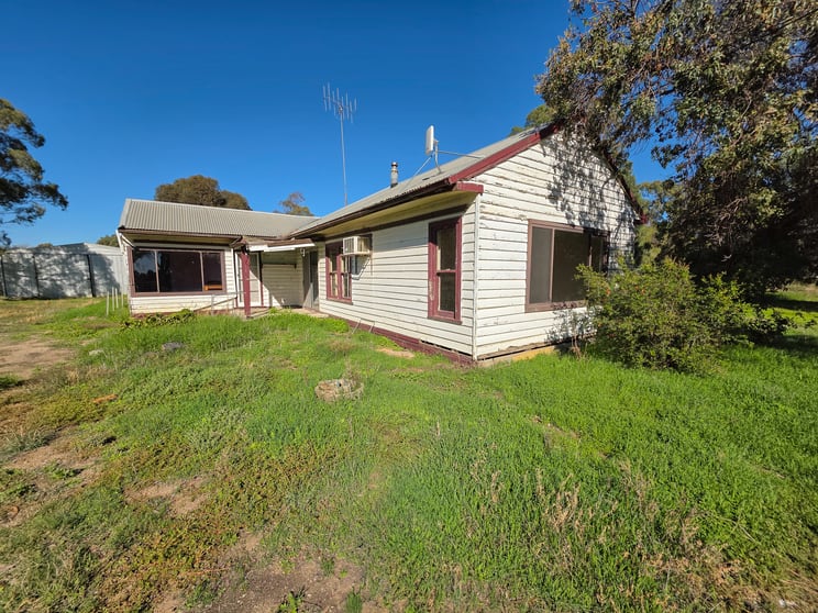 Click to view all images 48 Isaacs Road Mead VIC 3568 - Image 2