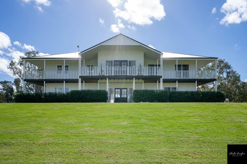 Click to view all images 10298 Kamilaroi Highway Gunnedah NSW 2380 - Image 1