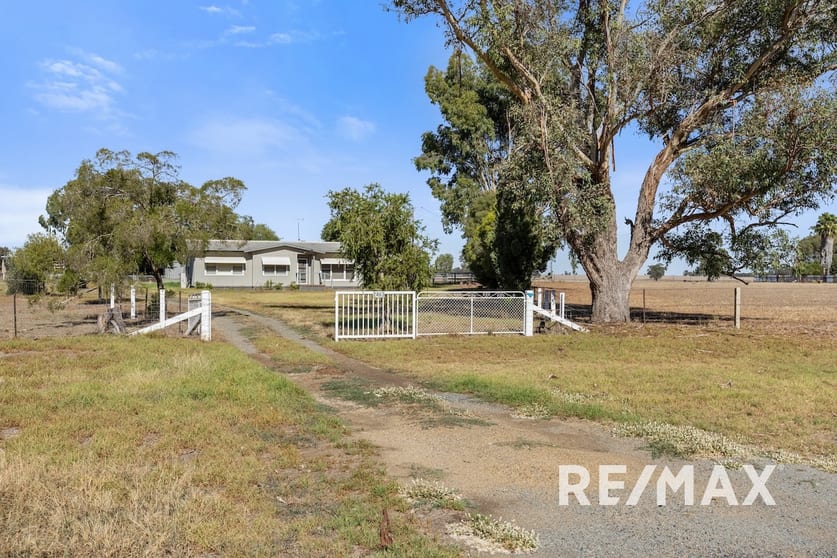 Click to view all images 2463 Sturt Highway Collingullie NSW 2650 - Image 1