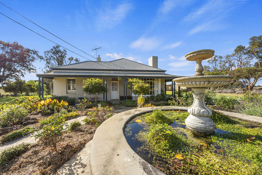 Click to view all images 26 Griffin Road Clayton Bay SA 5256 - Image 3