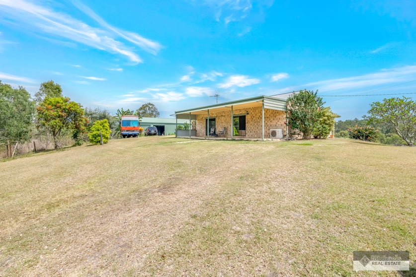 Click to view all images 33 Woodswallow Drive Moolboolaman QLD 4671 - Image 3