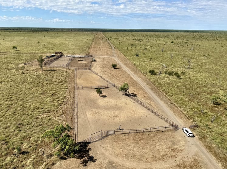 Click to view all images 0 Kotupna Holding Gregory QLD 4830 - Image 2