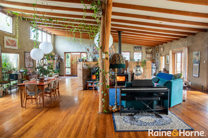 Click to view all images 2/1941 Emmaville Road Reddestone NSW 2370 - Image 3