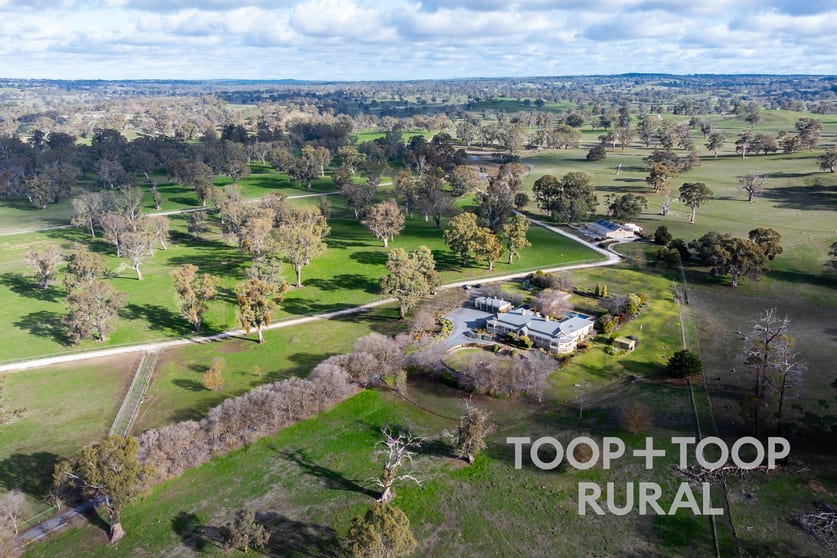 Click to view all images 456 Eden Valley Road Angaston SA 5353 - Image 3