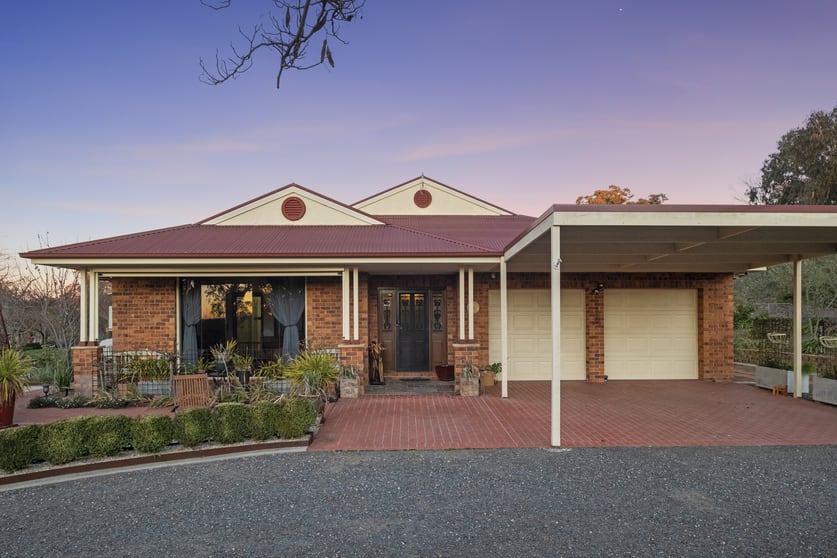 Click to view all images 15 Pony Place Carwoola NSW 2620 - Image 3