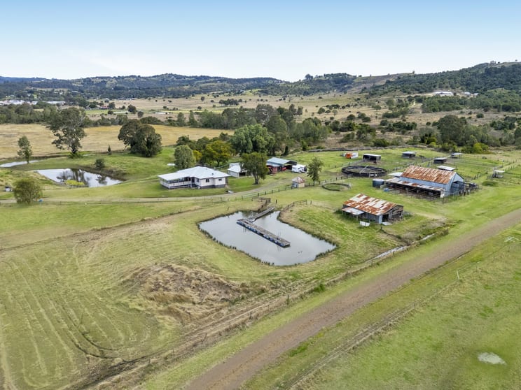 Click to view all images 822 Lowood Minden Road Minden QLD 4311 - Image 1