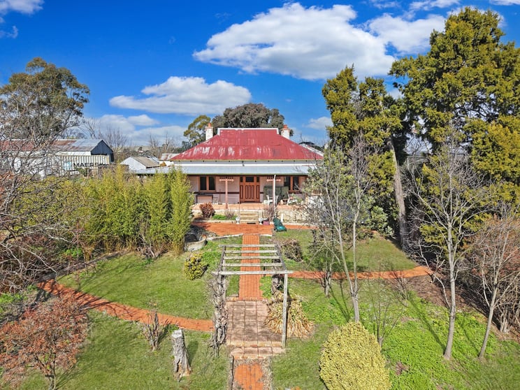 Click to view all images 226 Gormans Hill Road Gormans Hill NSW 2795 - Image 2