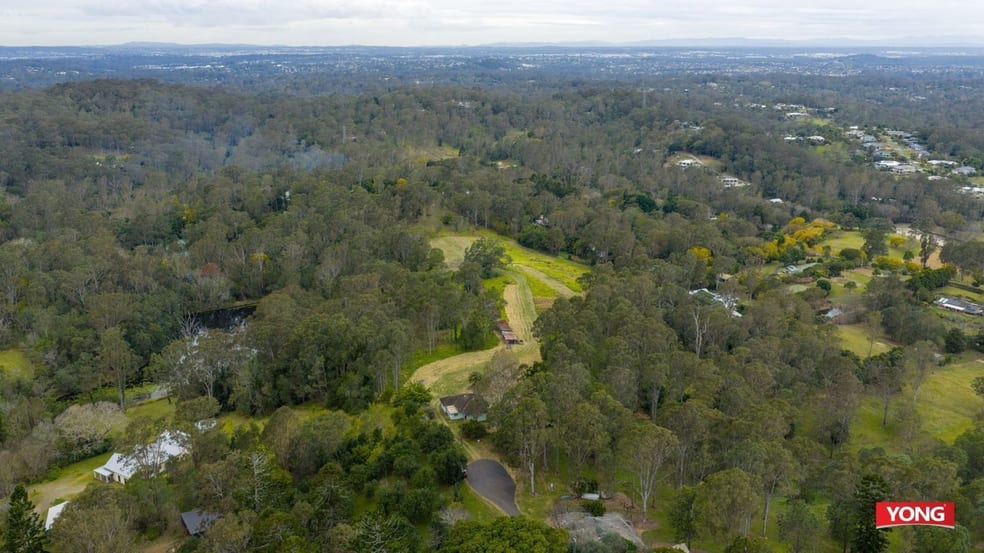 Click to view all images 47 BYCROFT ROAD Pullenvale QLD 4069 - Image 2