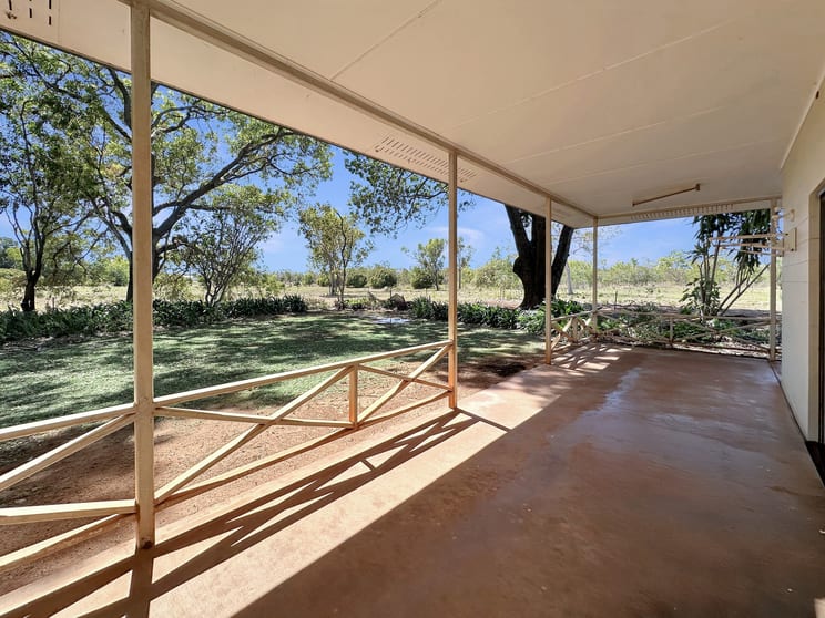 Click to view all images 179 Florina Road Katherine NT 0850 - Image 2