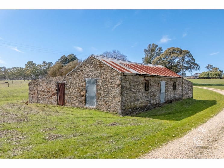Click to view all images 2987 Eden Valley Road Mount Pleasant SA 5235 - Image 3