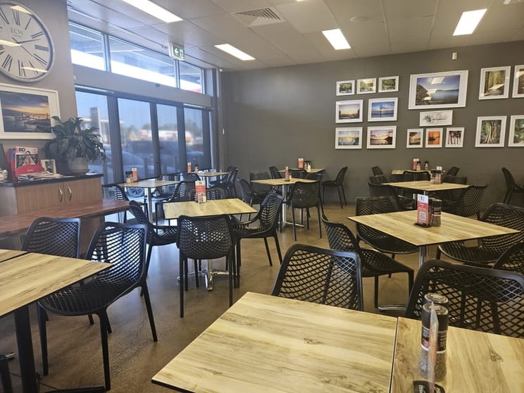 Click to view all images Cafe & Coffee Shop business for sale in Townsville City - Image 3