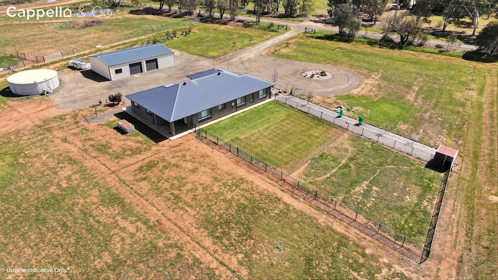 Click to view all images 594 Hamilton Road Bilbul NSW 2680 - Image 1