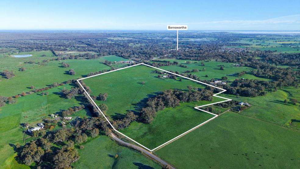 Click to view all images 40 Crosses Road Indigo Valley VIC 3688 - Image 1