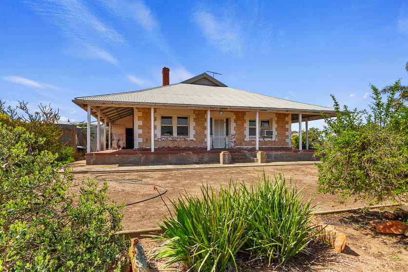 171 Hillview Road South Hummocks SA 5550 - Image 1