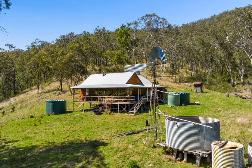 'Yabragunyah' Pilton Valley Road Upper Pilton QLD 4361 - Image 2
