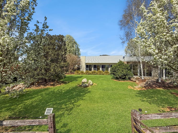 Click to view all images 280 Hughes Lane Eurobin VIC 3739 - Image 1