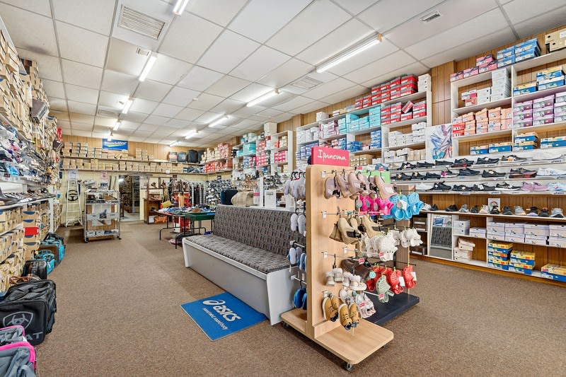 Click to view all images 178 Hoskins Street Temora NSW 2666 - Image 3