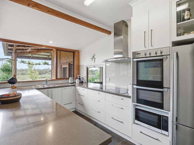 Click to view all images 265 Old Lurg Road Lurg VIC 3673 - Image 2