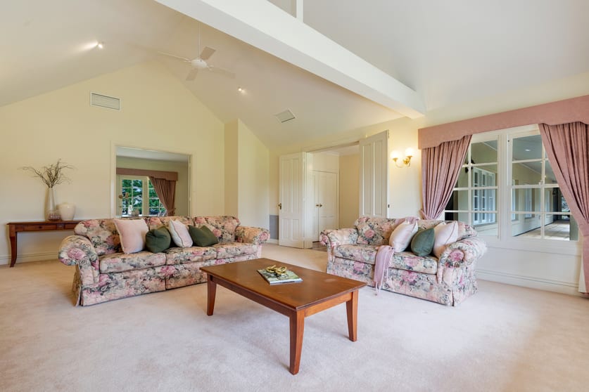 Click to view all images 48 Pierce Road New Gisborne VIC 3438 - Image 3