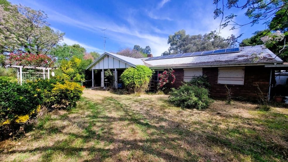 Click to view all images 1063 Old Forbes Road Young NSW 2594 - Image 2