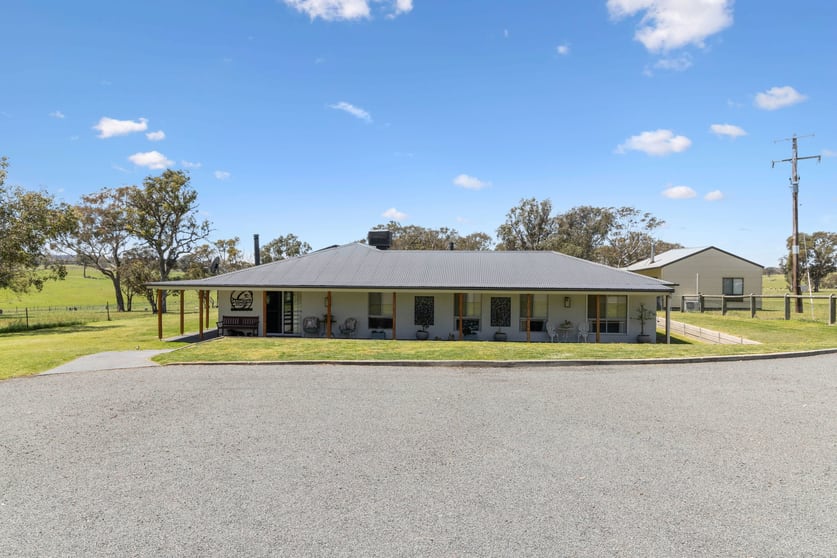 Click to view all images 205 Pooleys Rd Goulburn NSW 2580 - Image 1
