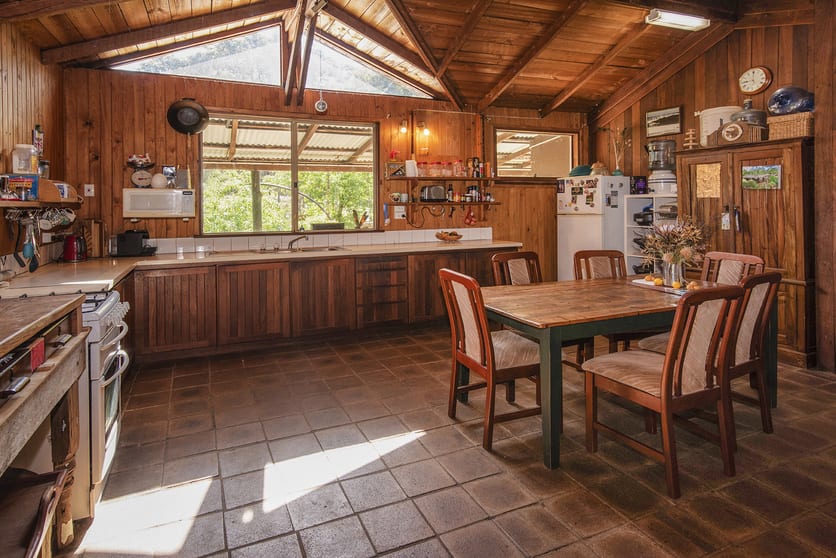 4 Rickett Road Cowaramup WA 6284 - Image 2