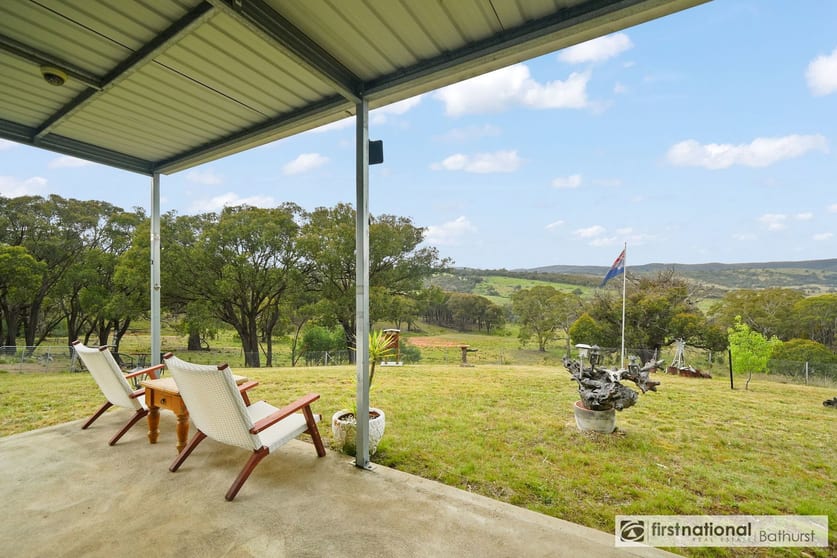 Click to view all images 2975 Limekilns Road Paling Yards NSW 2795 - Image 2