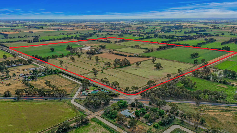 Click to view all images 250 Davies Road Byrneside VIC 3617 - Image 1