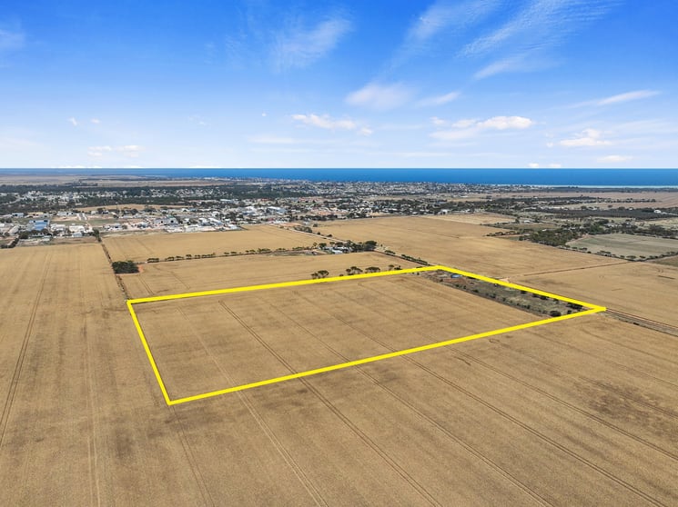 Click to view all images 1244 Crutchett Road North Moonta SA 5558 - Image 3