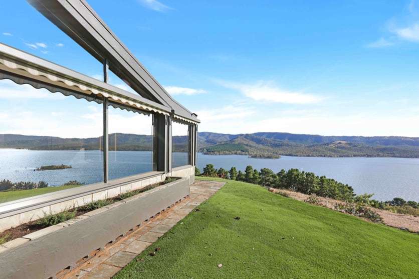 Click to view all images 320 Banumum Road Mansfield VIC 3722 - Image 2