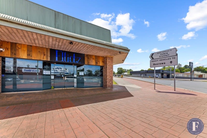Click to view all images Restaurant business for sale in Young - Image 2