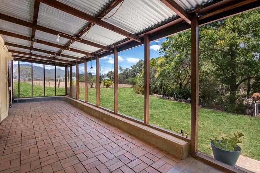 Click to view all images 4 Noola Road Rylstone NSW 2849 - Image 2