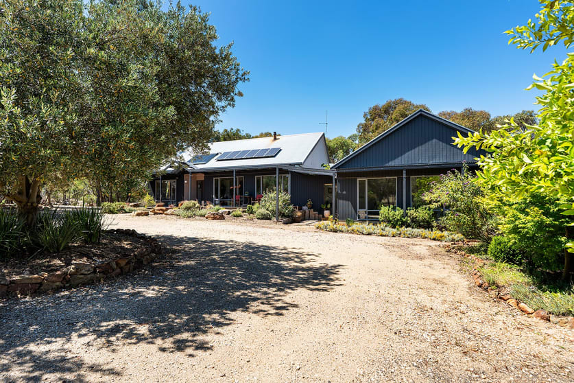 Click to view all images 149 Congdon Road Barkers Creek VIC 3451 - Image 1