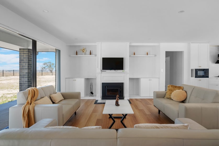 Click to view all images 330 Gap Road Parkesbourne NSW 2580 - Image 3