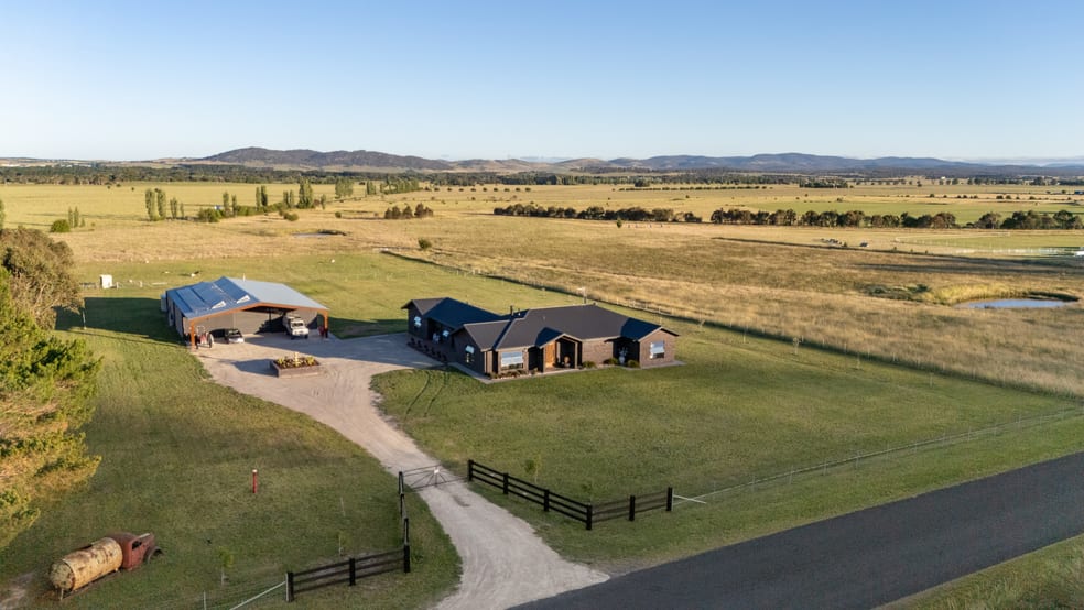 29 Mathews Lane Bungendore NSW 2621 - Image 3
