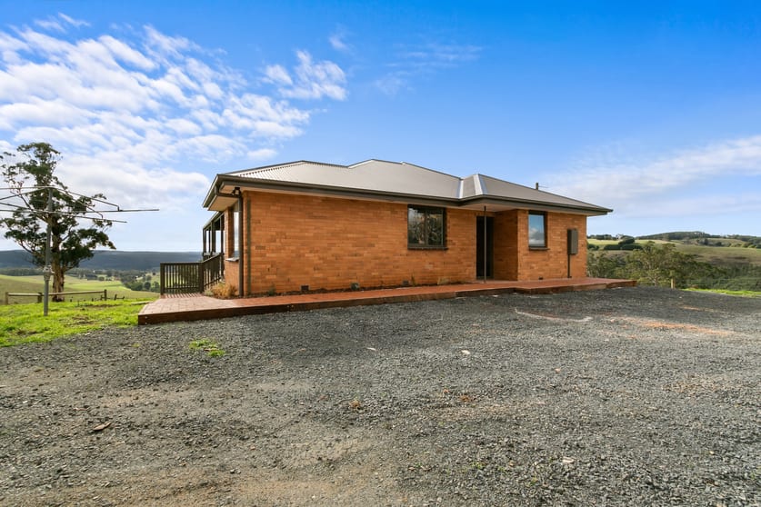 Click to view all images 265 Foster Road Boolarra South VIC 3870 - Image 2