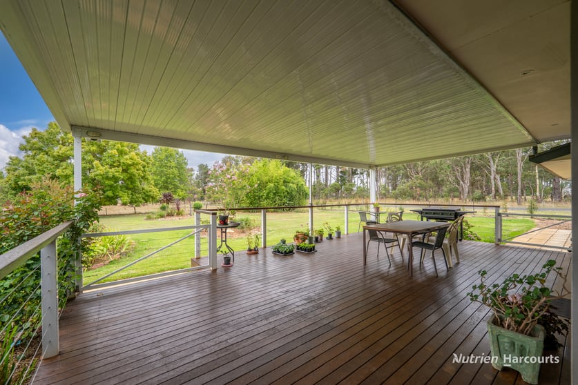 40 Jacksons Road Armidale NSW 2350 - Image 2
