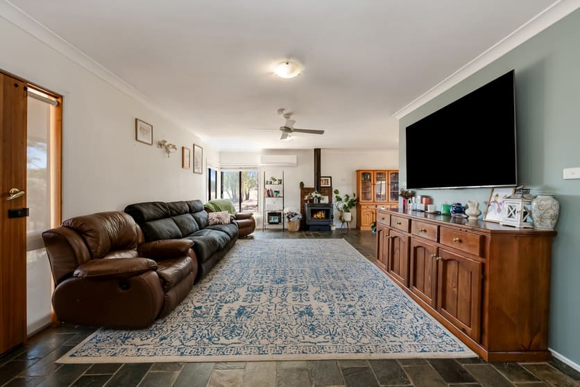 51 Chapmans Lane Heathcote VIC 3523 - Image 3