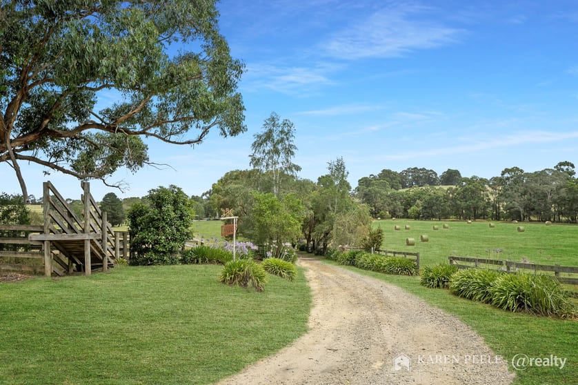 Click to view all images 95 Tonkin Road Labertouche VIC 3816 - Image 2