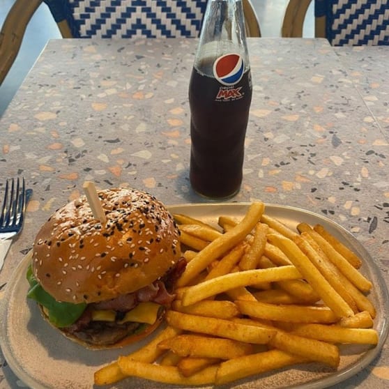 Click to view all images Food, Beverage & Hospitality business for sale in Campsie - Image 3
