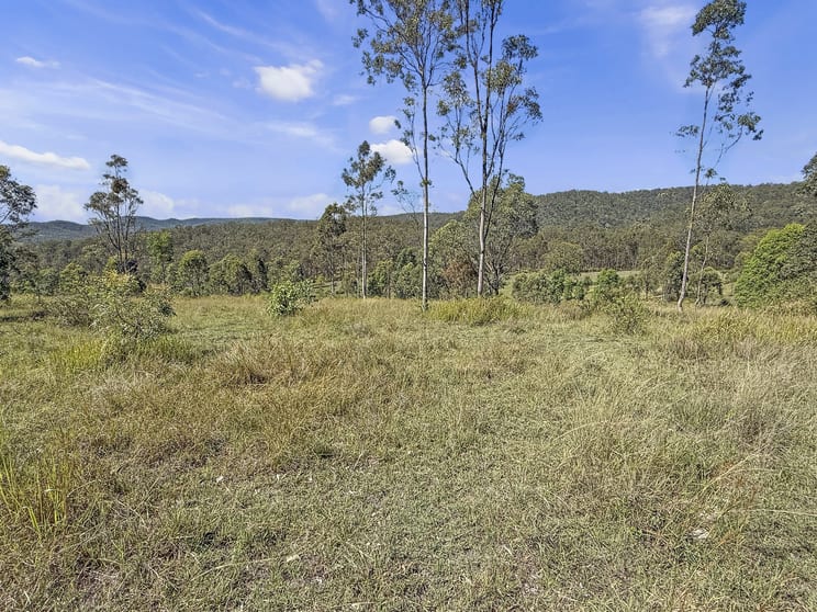 Click to view all images 1198 Kavanaghs Road Buaraba QLD 4311 - Image 3