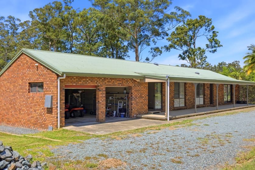 Click to view all images 18 Holden Road Rainbow Flat NSW 2430 - Image 2