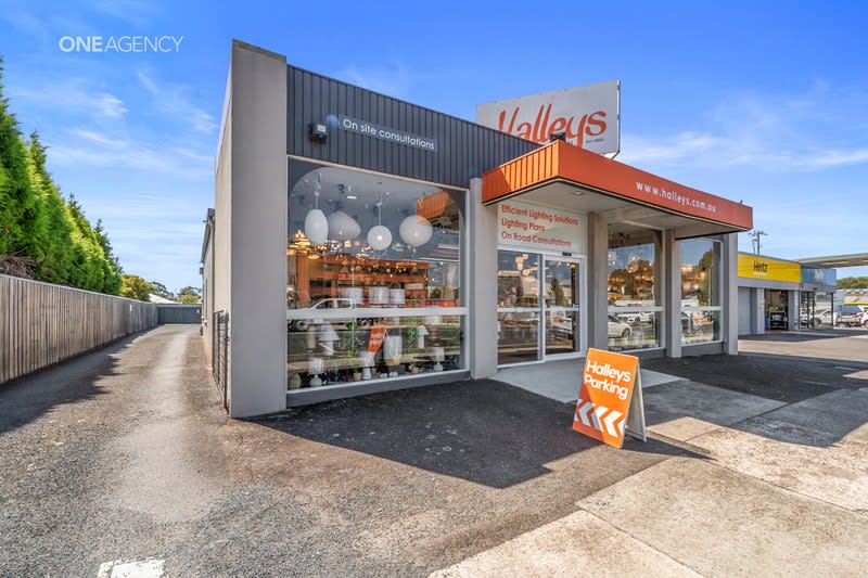 Click to view all images 30 Oldaker Street Devonport TAS 7310 - Image 3
