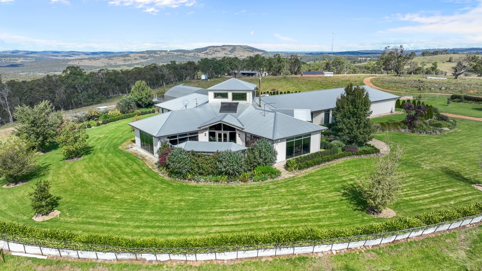 Click to view all images "Wyanga" 195 Gills Road Uralla NSW 2358 - Image 2