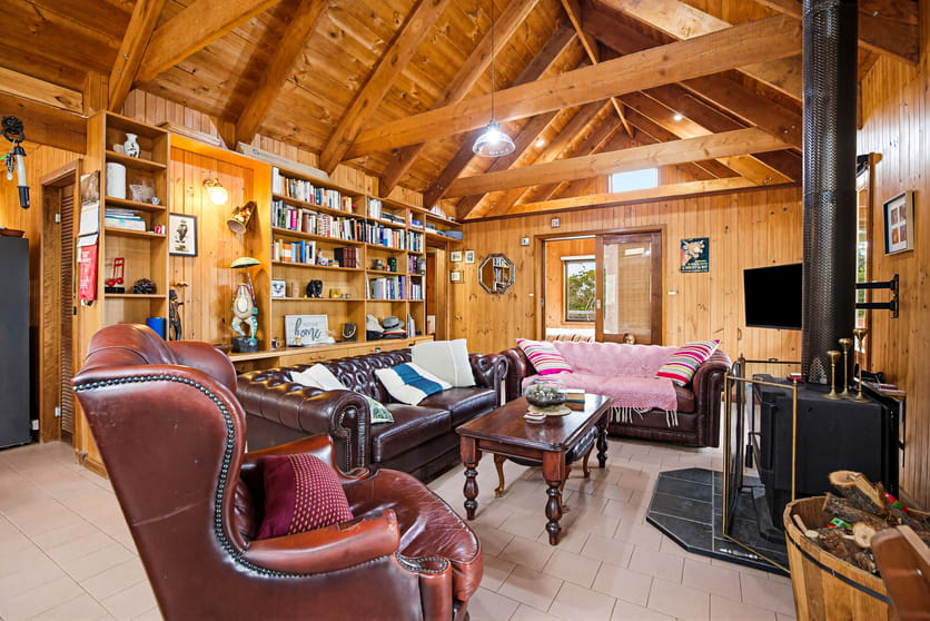 Click to view all images 940 Dairy Flat Road Heathcote South VIC 3523 - Image 3
